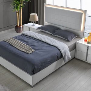 Jennifer Italia Saxe Platform Bed With Box-Tufted Headboard (King/Queen)